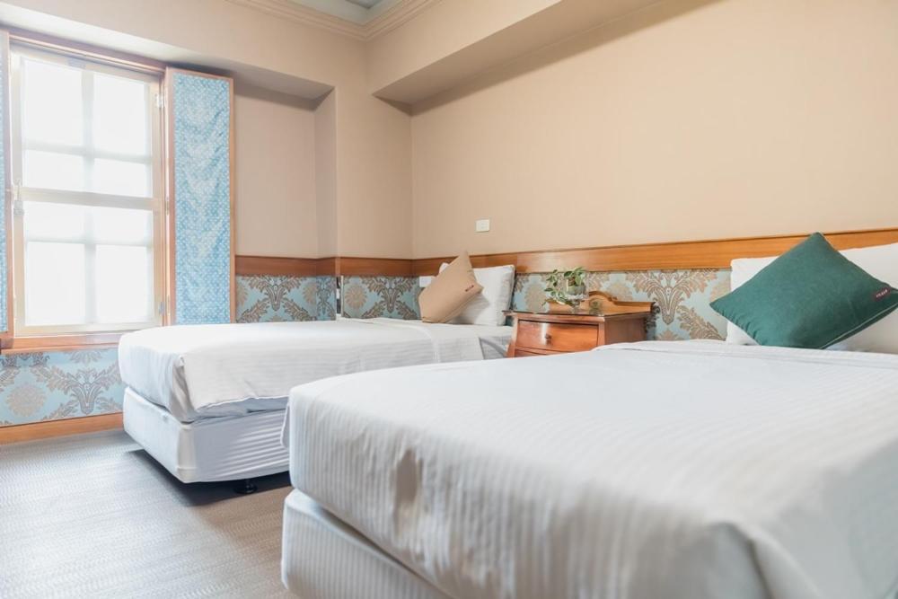Hotel 翠安儂風旅 à T'ai-tung Extérieur photo