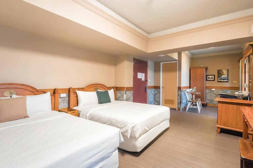 Hotel 翠安儂風旅 à T'ai-tung Extérieur photo