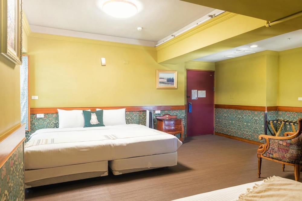 Hotel 翠安儂風旅 à T'ai-tung Extérieur photo