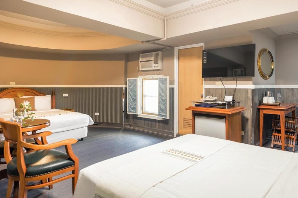 Hotel 翠安儂風旅 à T'ai-tung Extérieur photo