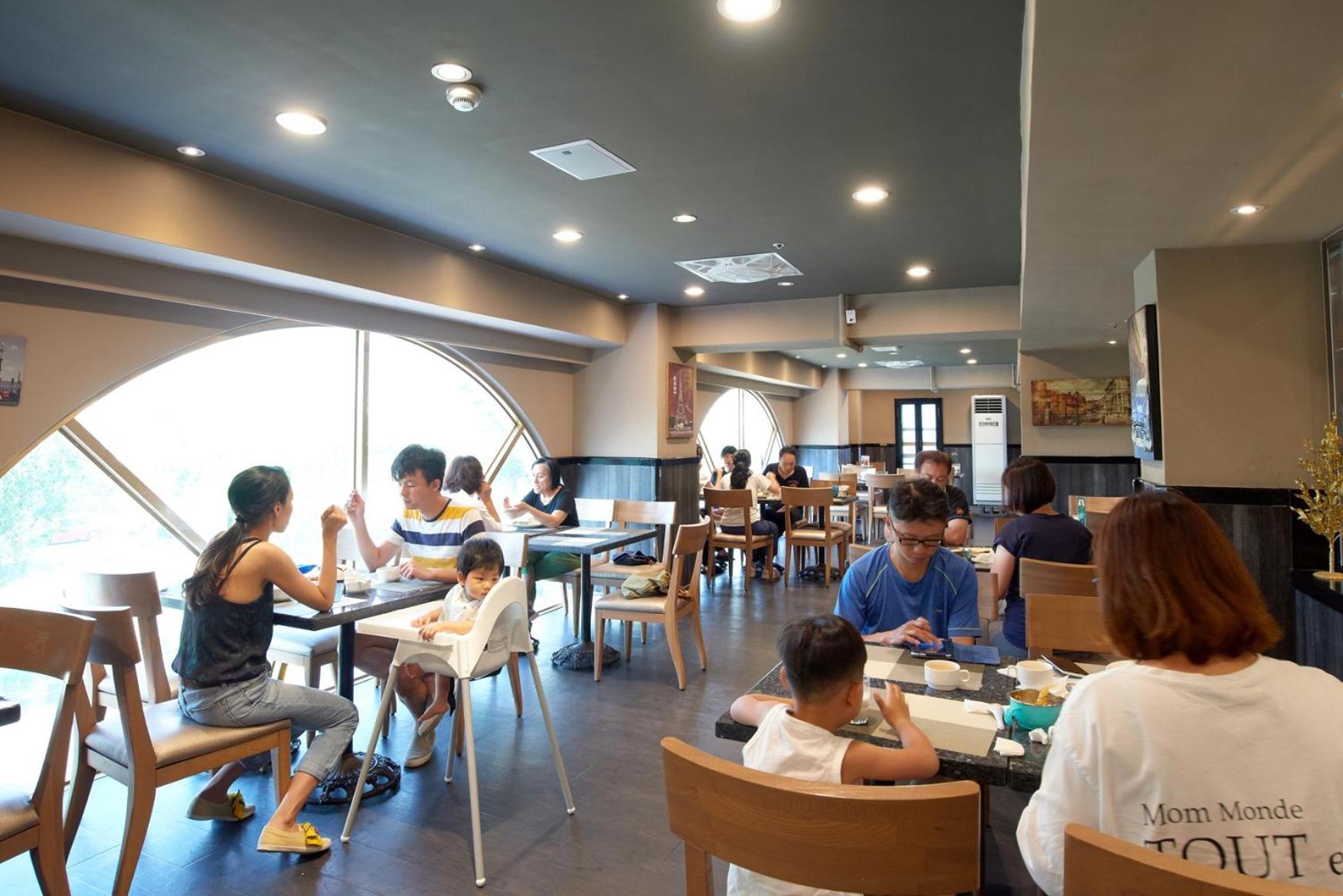 Hotel 翠安儂風旅 à T'ai-tung Extérieur photo
